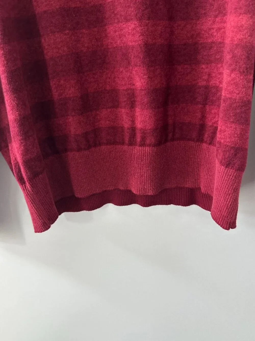 Gap Men's Medium Red Striped Crewneck Sweater 100% Cotton